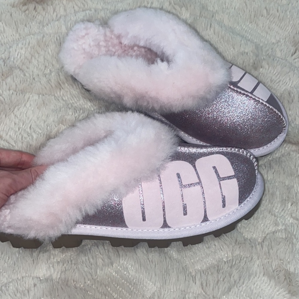 UGG SLIPPER - Picture 5 of 5